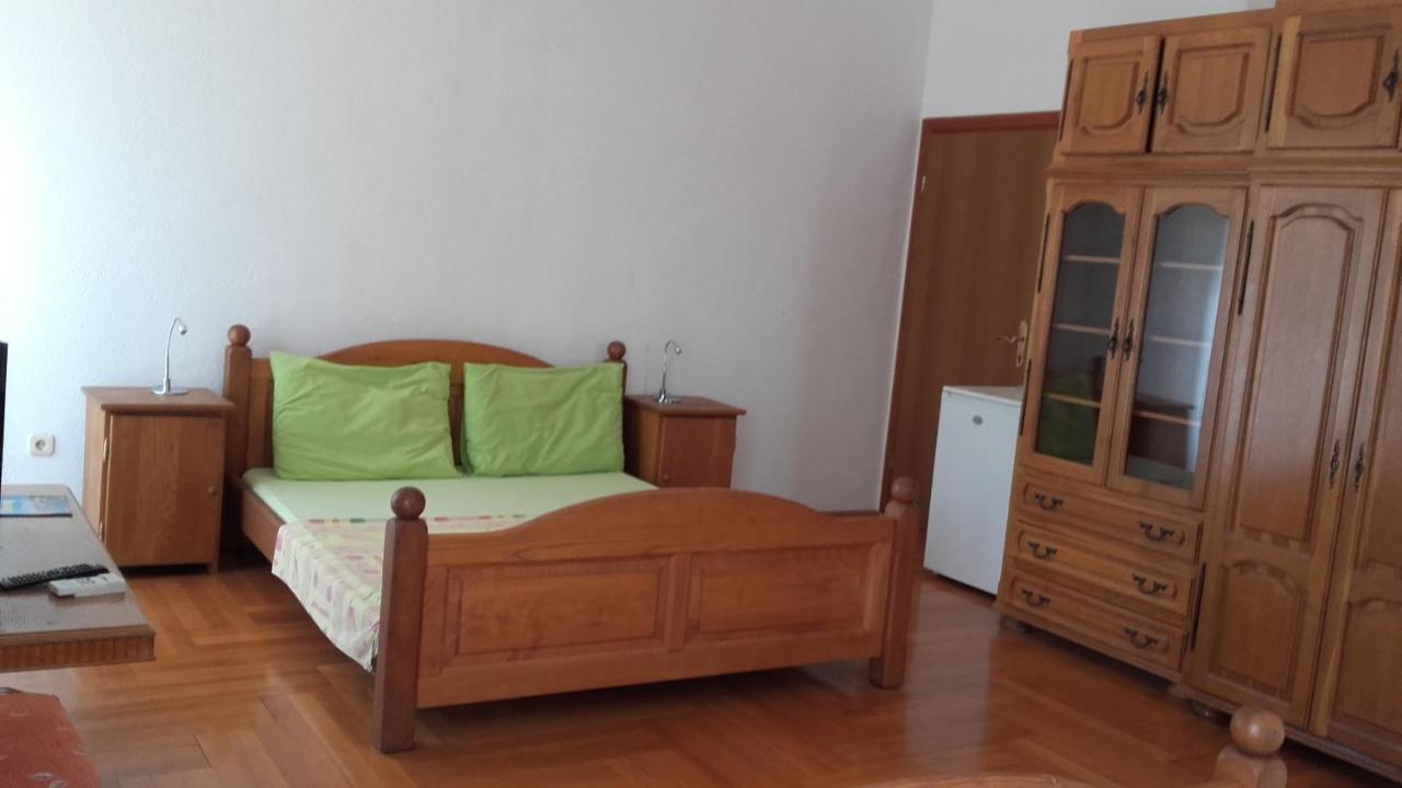 Villa Mateja Donji Okrug  ภายนอก รูปภาพ